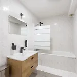 B&B Jessy 20m - 2 Sdb - Balcon - Wifi - Park *