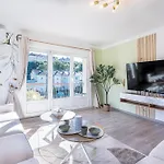 B&B Jessy 20m - 2 Sdb - Balcon - Wifi - Park *