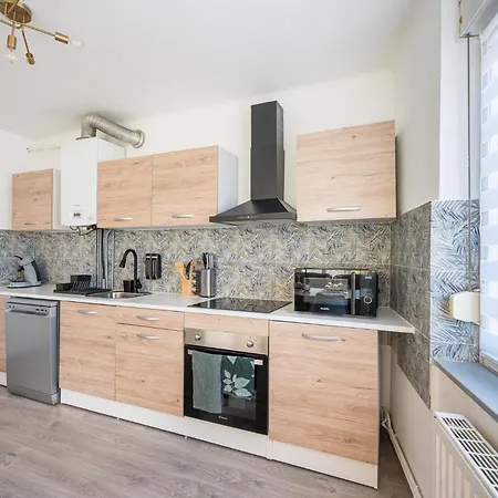 B&B Jessy 20m - 2 Sdb - Balcon - Wifi - Park