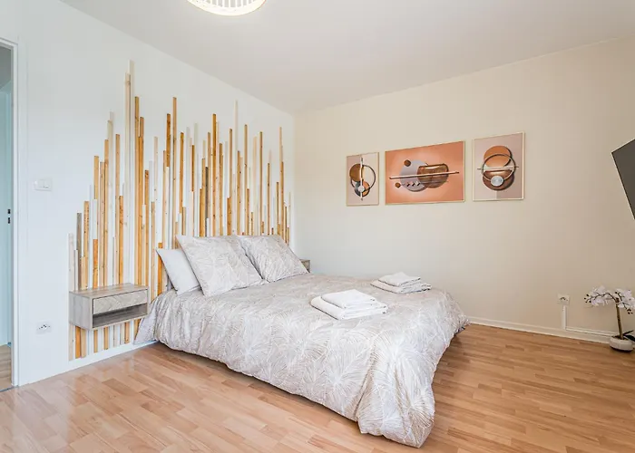 Jessy 20m - 2 Sdb - Balcon - Wifi - Park B&B *